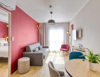 Appart'City Confort Paris Clichy - Mairie 2
