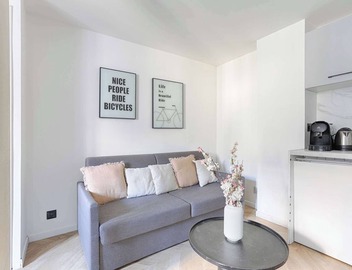 Appartement de Charme au coeur du 18ème 3