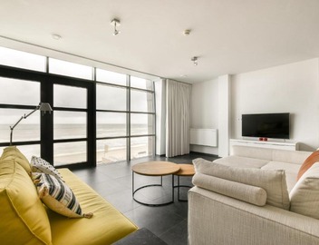 Appartement met frontaal zeezicht in Bloemendaal 2