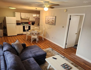 Appealing two-bedroom, one-bathroom condo, two short blocks from the beach! 2