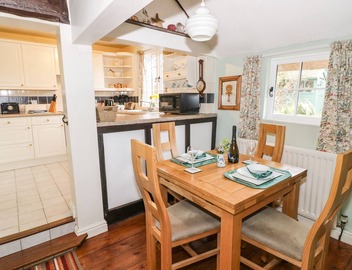 Apple Tree Cottage 2
