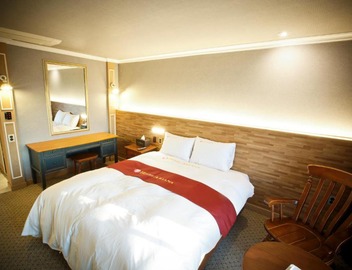 Ariana Hotel 2