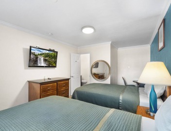 Aristocrat Motel 5