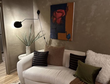 Art filled home in beautiful Mar Vista/West Los Angeles minutes from the beach. 5