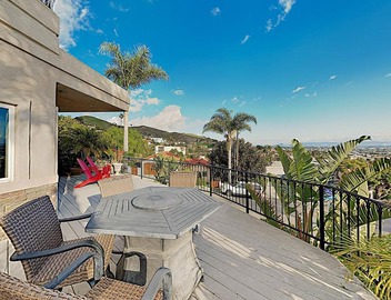Artemesia Beach House 2