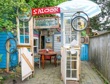 Artsy Private Guest Suite with Outdoor Saloon 2