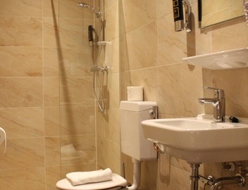 Aston City Hotel 4