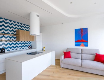 AT Twenty-ONE New Apt - EXCLUSIVE PANORAMIC Views! 3