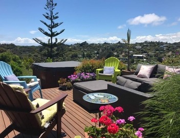 Atarangi Retreat: SOLAR Energy Gr8 Views with Spa 5