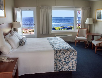 Atlantis Oceanfront Inn 5