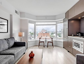 Avalon Suites Yorkville 4
