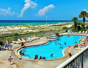 Azure Resort #209 ~Direct Beachfront! ~Free Beach Service! ~Wonderful Resort! 5