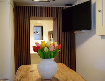 B&B CaSandra 5