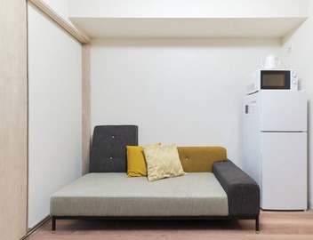 B1 4 minutes walk from Sangenjaya Station 5 mi/Setagaya-ku Tokyo 4