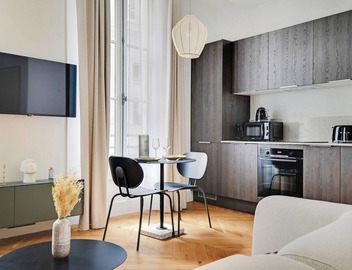 B48 Paris Haussmann 3