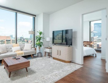 Back-Bay 2BR Penthouse w Roof top and GYM 3