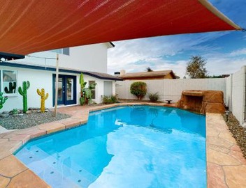 Backyard Oasis: Phoenix Gem Near Hiking & Golfing! 3