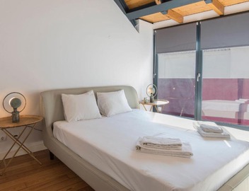 Bairro Alto Stunning Flat With Balcony by LovelyStay 3
