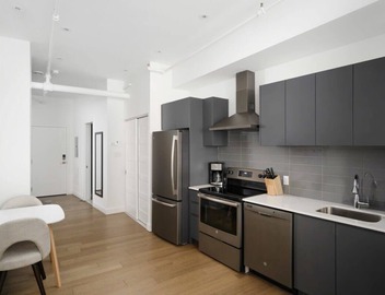 Bakan- Studio Downtown/Old Montreal 2
