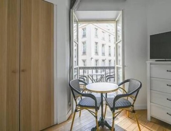 Balcon à L'opéra de Paris 4