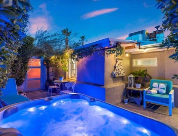 Baristo Villa; Unit B 4