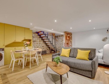 Basement studio- Montparnasse Station 5