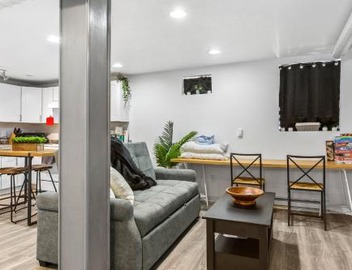 Basement with Full Kitchen and Near Downtown 4