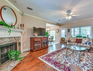 Baton Rouge Retreat w/Patio, Grill & Fire Pit! 4