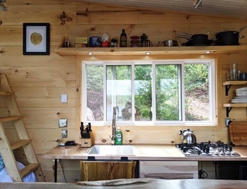 Baylight Cabin | Gorgeous Cabin on Private Lake 3