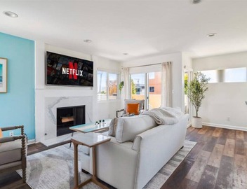 Beach as your Doorstep | Ocean view, BBQ, Parking 2
