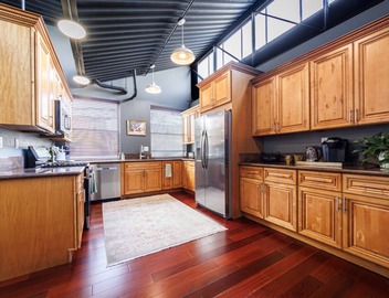 Beach Getaway: 1BR Apt w/Kitchen & Garage Parking 5