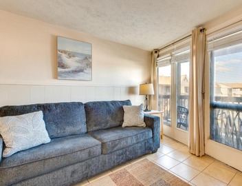 'Beachfront 15' Condo on Old Orchard Beach 3