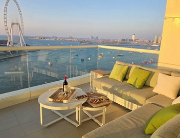 Beachfront, 250° view, private beach, high floor 5
