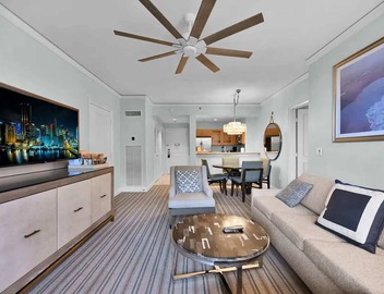 Beachfront Apt w/Stunning Views 2