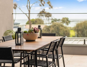 Beachfront Bliss Luxury Views 3
