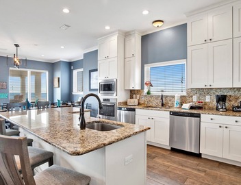 Beachfront | Elevator | Pet Friendly | Private Heated Pool 4