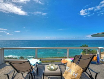 Beachfront Sunset - Encinitas Getaway with Private Balcony 3