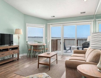 Beachside 325 Waterfront Condo 5