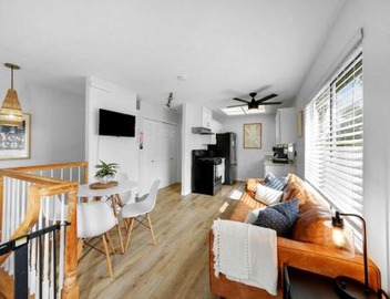 Beacons Beach Cottage 3