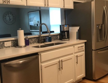 Beautiful and cozy home, only 2 miles to downtown, and 22 min to COTA 2
