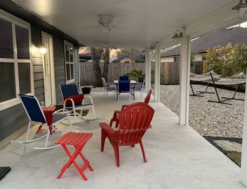 Beautiful and cozy home, only 2 miles to downtown, and 22 min to COTA 3