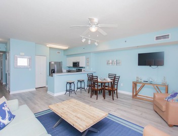 Beautiful Beachfront 2nd Floor Condo w/Direct Gulf Views Panama City Beach, FL 3