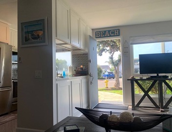 Beautiful Condo Steps to the Beach! Ocean View! First Floor Unit 1 2