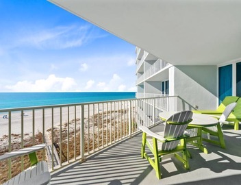 Beautiful Modern Gulf Front Condo w/Large Balcony | Indoor & Outdoor Pools 3