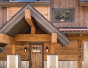 Beautiful Modern Rustic Lodge on the Blue River 4