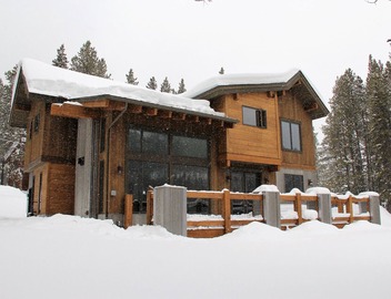 Beautiful Modern Rustic Lodge on the Blue River 5