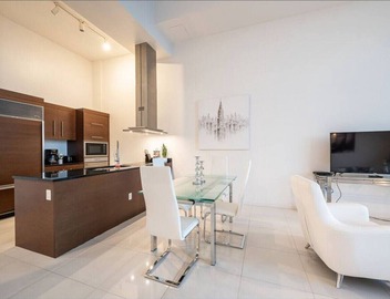 Beautiful One Bedroom Condo 16ft ceilings at the W 4