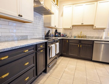Beautiful & Spacious Apartment in Uptown with Wi-Fi, AC, Hulu 5