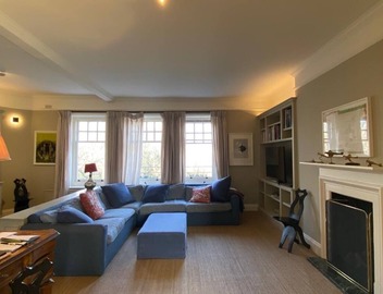 BEAUTUFUL 3 DOUBLE BEROOM FLAT IN THE HEART OF CHELSEA WITH COMMUNAL GARDEN 2