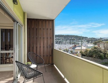 Bellerive Quay Modern Living with Yacht Club Views 4